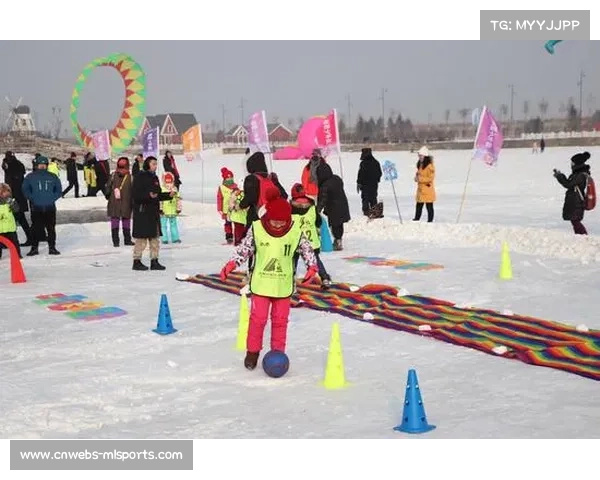 德甲俱乐部联合举办青少年雪地足球赛，推广冬季运动